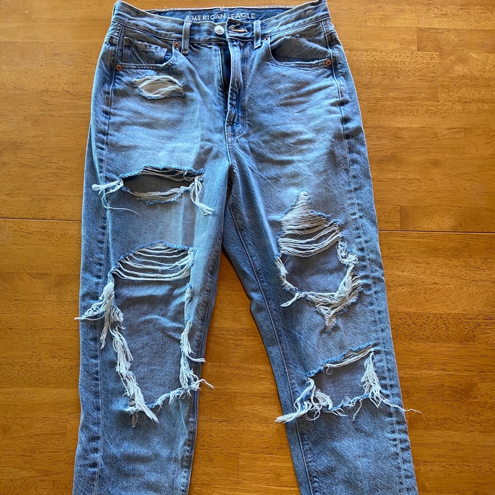 American Eagle Hi-Rise Mom Jean.